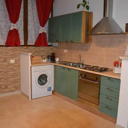 Via Leopoldo Pellas Apartment